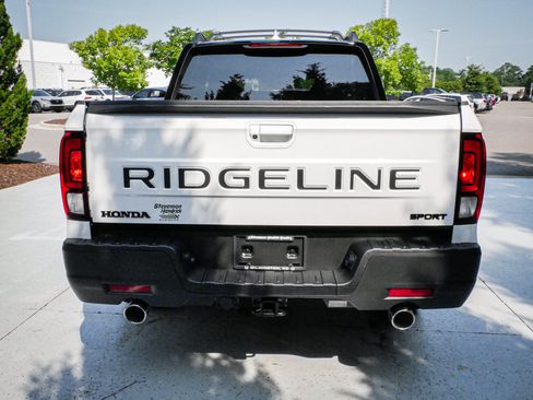 New 2026 Honda Ridgeline Sport image 9
