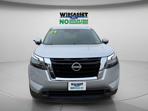 Used 2024 Nissan Pathfinder SV AWD/4WD image 10