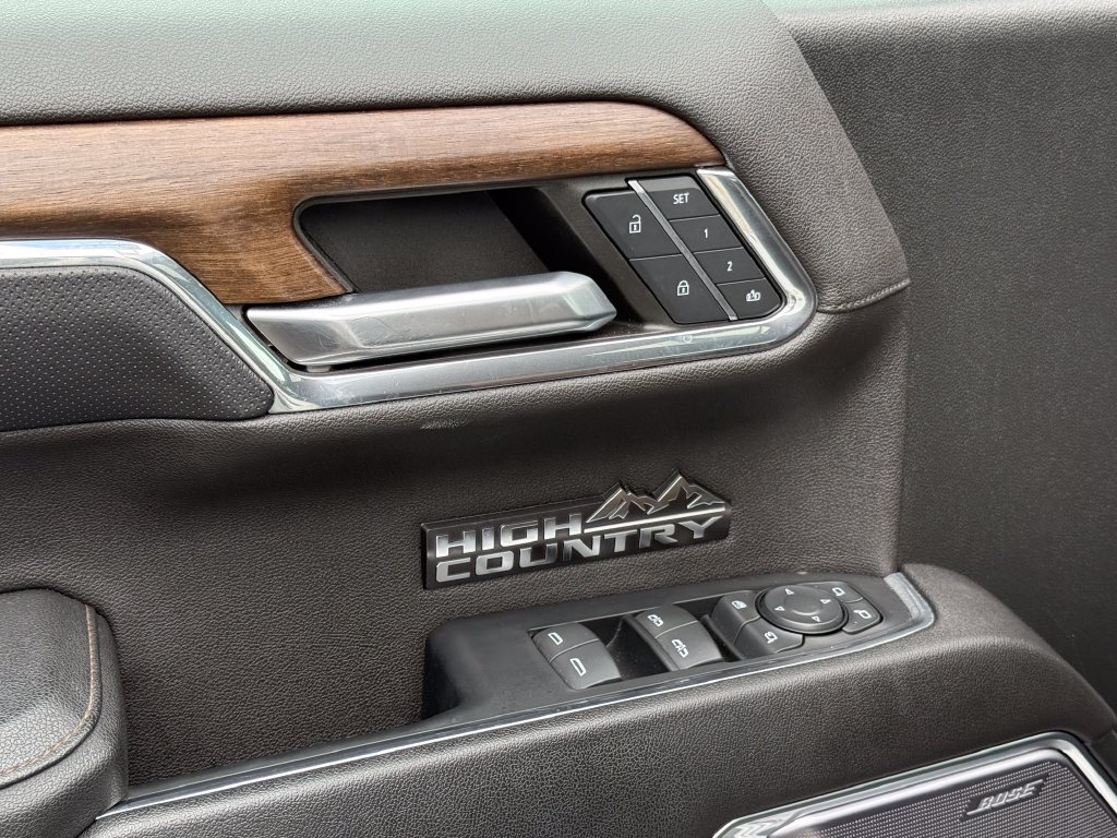 Certified 2023 Chevrolet Silverado 1500 High Country w/ Technology Package AWD/4WD image 17
