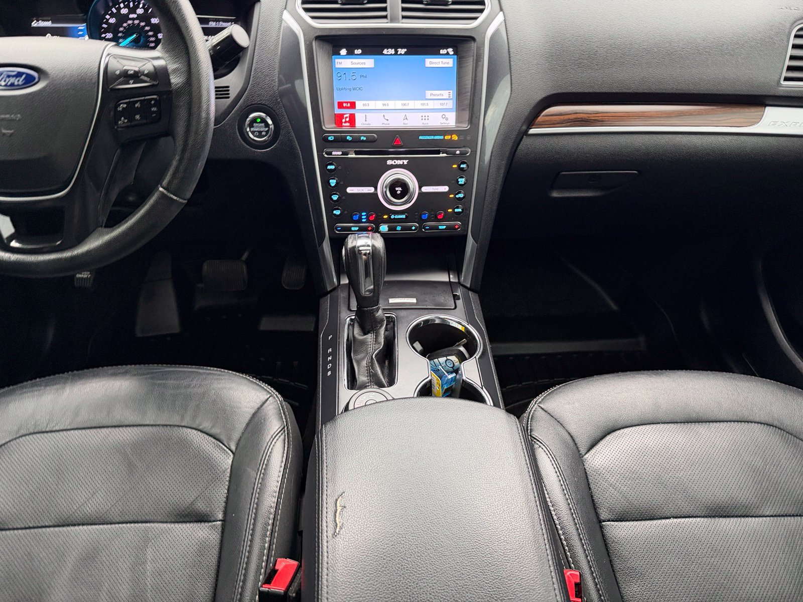 Used 2018 Ford Explorer Limited w/ Equipment Group 301A AWD/4WD image 19