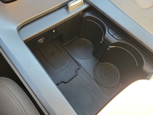 Used 2021 Hyundai Palisade Limited image 39