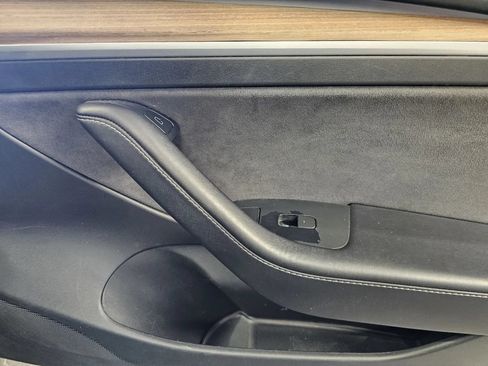 Used 2023 Tesla Model 3 Standard Range RWD image 6
