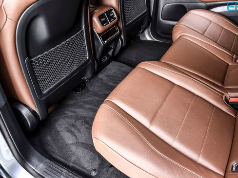 Used 2025 Mercedes-Benz GLS 450 4MATIC image 20