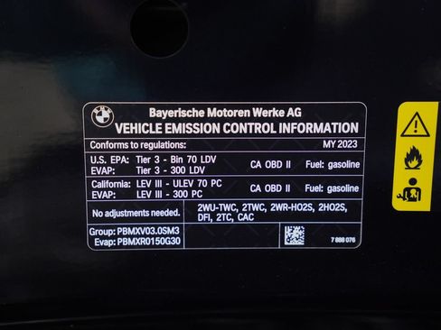 Used 2023 BMW M4 Competition w/ Executive Package RWD image 8