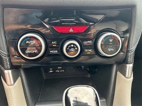 Used 2021 Subaru Forester Limited w/ Popular Package #3 image 27