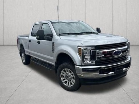 Used 2019 Ford F250 XLT w/ Snow Plow Prep Package AWD/4WD image 24