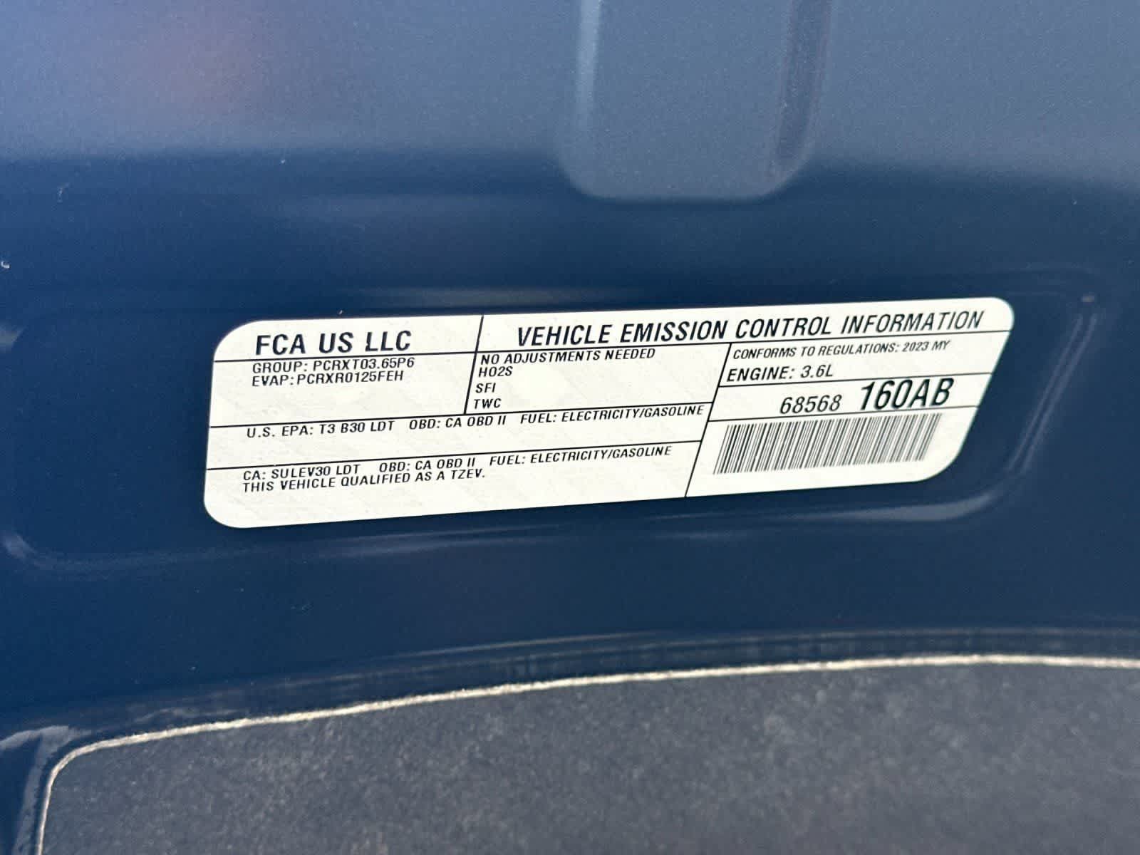 Used 2023 Chrysler Pacifica Touring-L FWD image 30