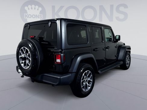 Used 2024 Jeep Wrangler Unlimited Sport AWD/4WD image 7