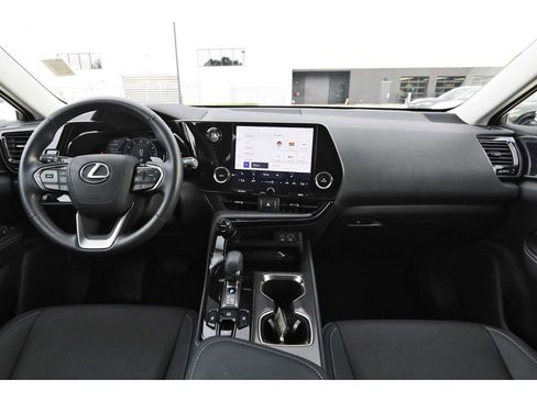Used 2025 Lexus NX 250 FWD image 7