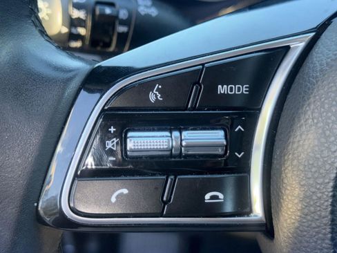 Certified 2023 Kia Seltos S w/ Navigation Package image 25