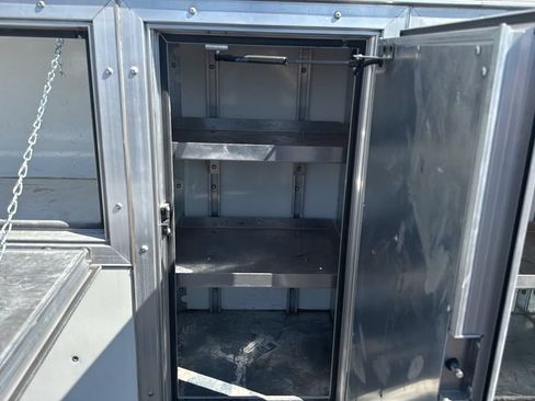 Used 2016 Chevrolet Express 3500 RWD image 14