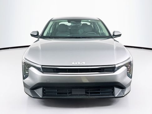 Used 2025 Kia K4 LXS FWD image 2