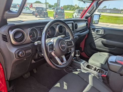 Used 2020 Jeep Gladiator Sport w/ Quick Order Package 24S AWD/4WD image 16
