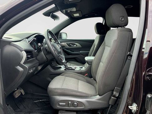 Certified 2023 Chevrolet Traverse LT image 18