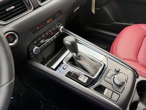 New 2025 MAZDA CX-5 Carbon Edition image 13