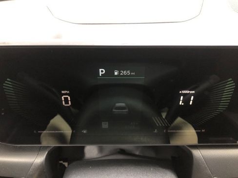 New 2025 Kia K4 LX image 25