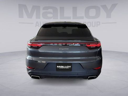 Used 2021 Porsche Cayenne Coupe image 4
