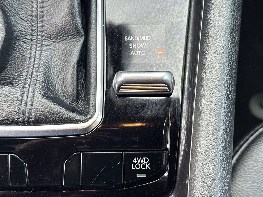 Used 2024 Jeep Compass Latitude AWD/4WD image 29