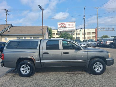 Used 2005 Dodge Dakota SLT AWD/4WD image 6