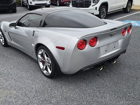 Used 2012 Chevrolet Corvette Grand Sport w/ 3LT Preferred Equipment Group image 8