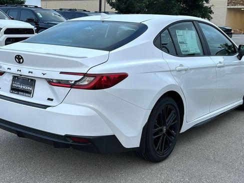 New 2026 Toyota Camry SE FWD image 9