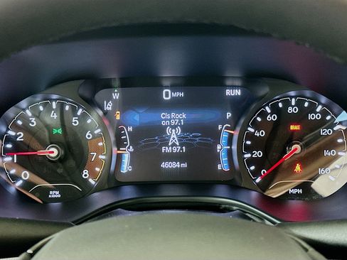 Used 2025 Jeep Compass Limited image 19