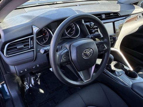 Used 2019 Toyota Camry LE image 15