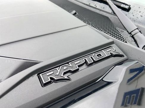 New 2025 Ford Bronco Raptor image 8