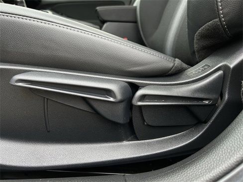 Used 2025 Honda Civic Sport image 30