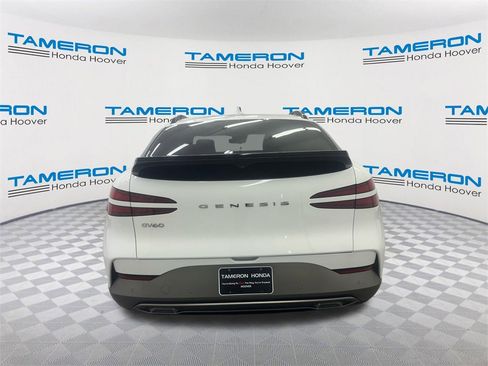 Used 2024 Genesis GV60 RWD image 4