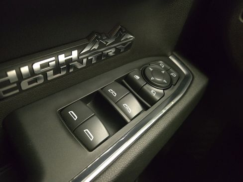 Used 2024 Chevrolet Silverado 1500 High Country AWD/4WD image 27