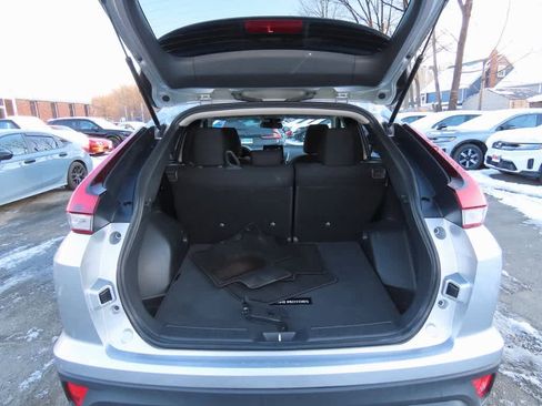 Used 2023 Mitsubishi Eclipse Cross LE image 12