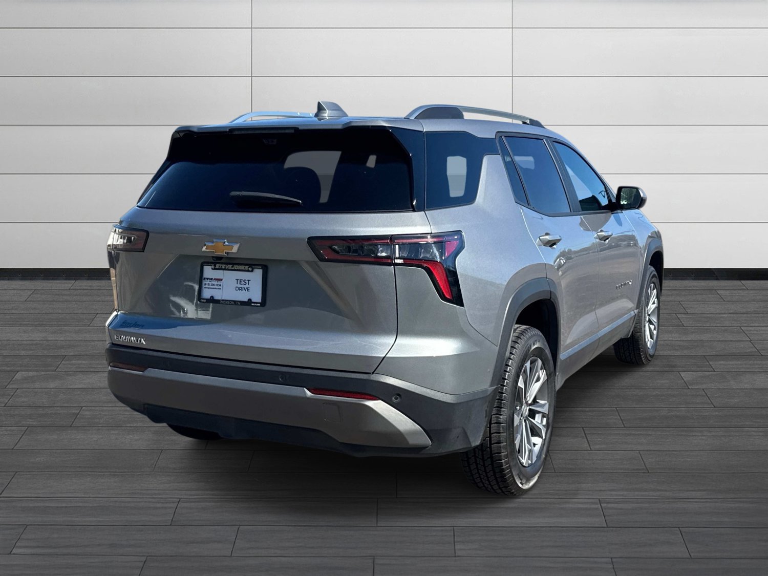 Used 2025 Chevrolet Equinox LT w/ Convenience Package II FWD image 5