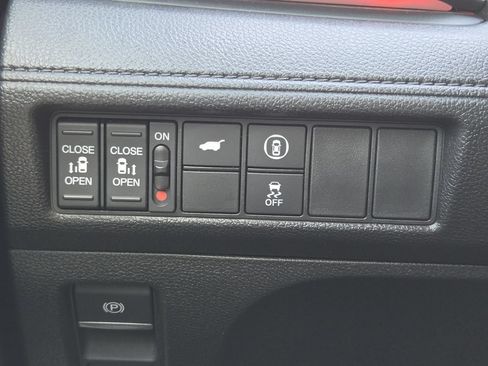 Certified 2023 Honda Odyssey Sport image 30