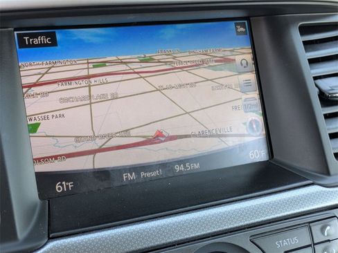 Used 2019 Nissan Pathfinder SL image 26