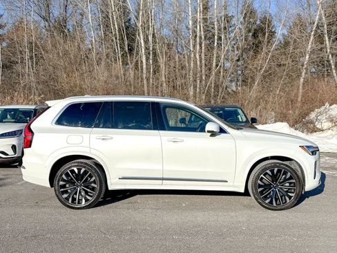 Used 2025 Volvo XC90 T8 Ultra w/ Protection Package image 7