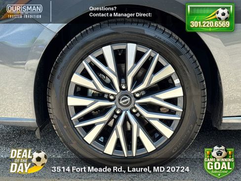 Used 2025 Nissan Altima 2.5 SV FWD image 5