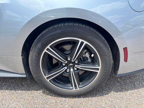 Used 2024 Ford Mustang Coupe RWD image 6