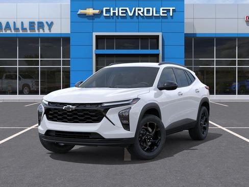 New 2026 Chevrolet Trax LT w/ Driver Confidence Package FWD image 7