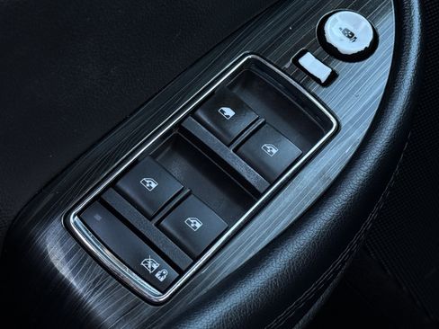 Used 2018 Chevrolet Impala LT image 32