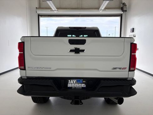 New 2026 Chevrolet Silverado 2500 ZR2 AWD/4WD image 23