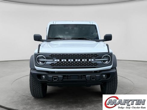 Used 2025 Ford Bronco Badlands w/ Sasquatch Package AWD/4WD image 2