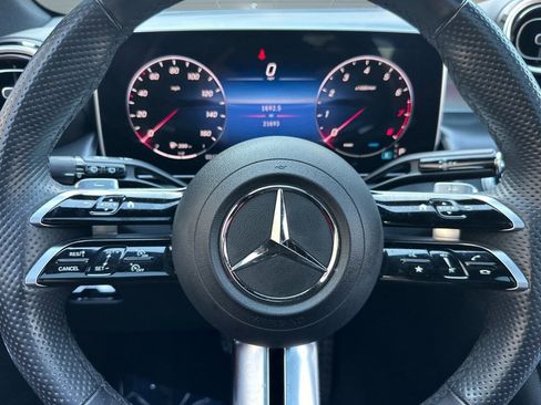 Certified 2024 Mercedes-Benz GLC 300 4MATIC image 17