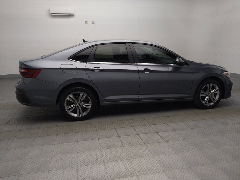 Used 2024 Volkswagen Jetta SE FWD image 10