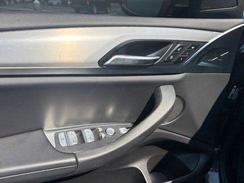 Used 2022 BMW X4 xDrive30i w/ Parking Assistance Package AWD/4WD image 27
