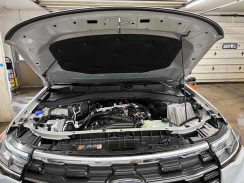 New 2026 Ford Explorer Active w/ Active Comfort Package image 26