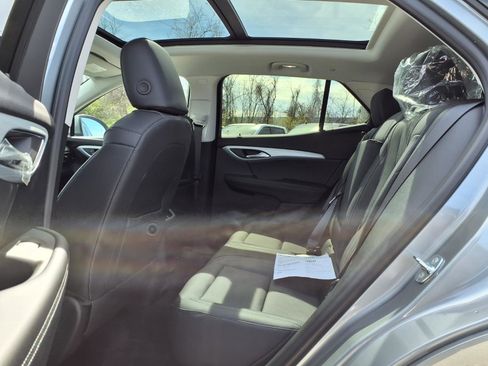 New 2026 Buick Envision Avenir image 21