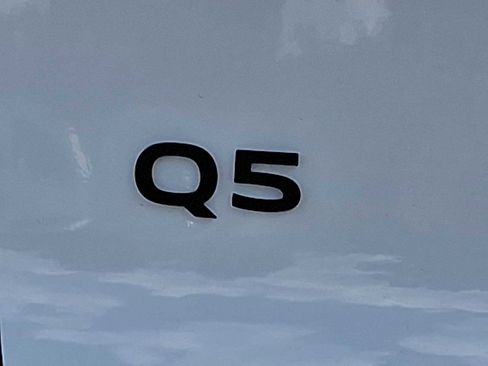 New 2025 Audi Q5 Premium Plus image 21