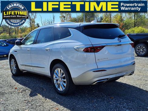 Used 2022 Buick Enclave Premium image 7
