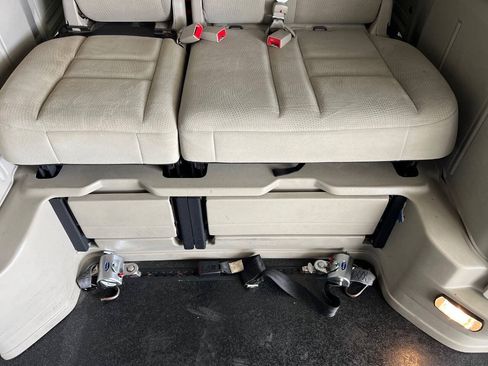 Used 2014 Dodge Grand Caravan SE w/ Quick Order Package 29E SE FWD image 16
